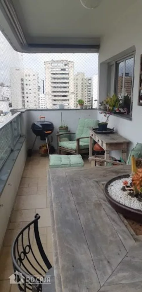 Apartamento à venda com 4 quartos, 240m² - Foto 7