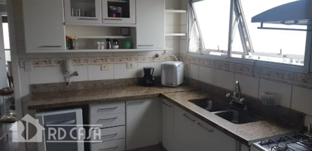 Apartamento à venda com 4 quartos, 240m² - Foto 14