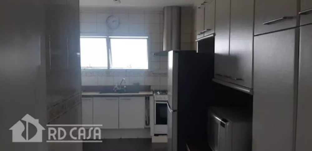 Apartamento à venda com 4 quartos, 240m² - Foto 13