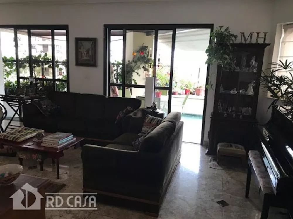 Apartamento à venda com 3 quartos, 197m² - Foto 4