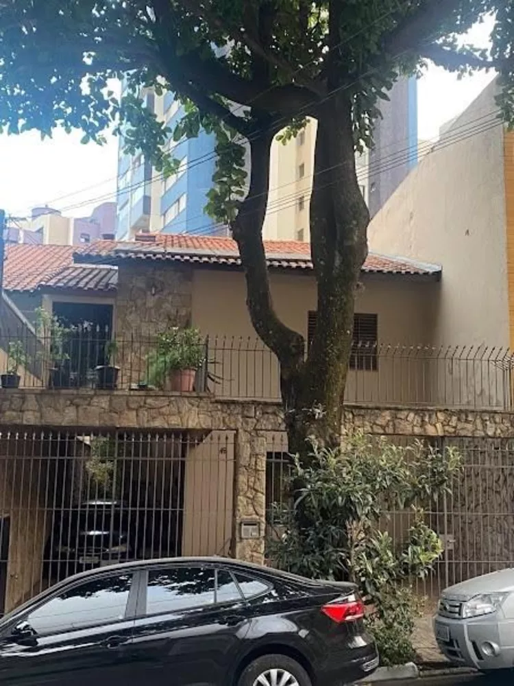 Casa à venda com 4 quartos, 200m² - Foto 1