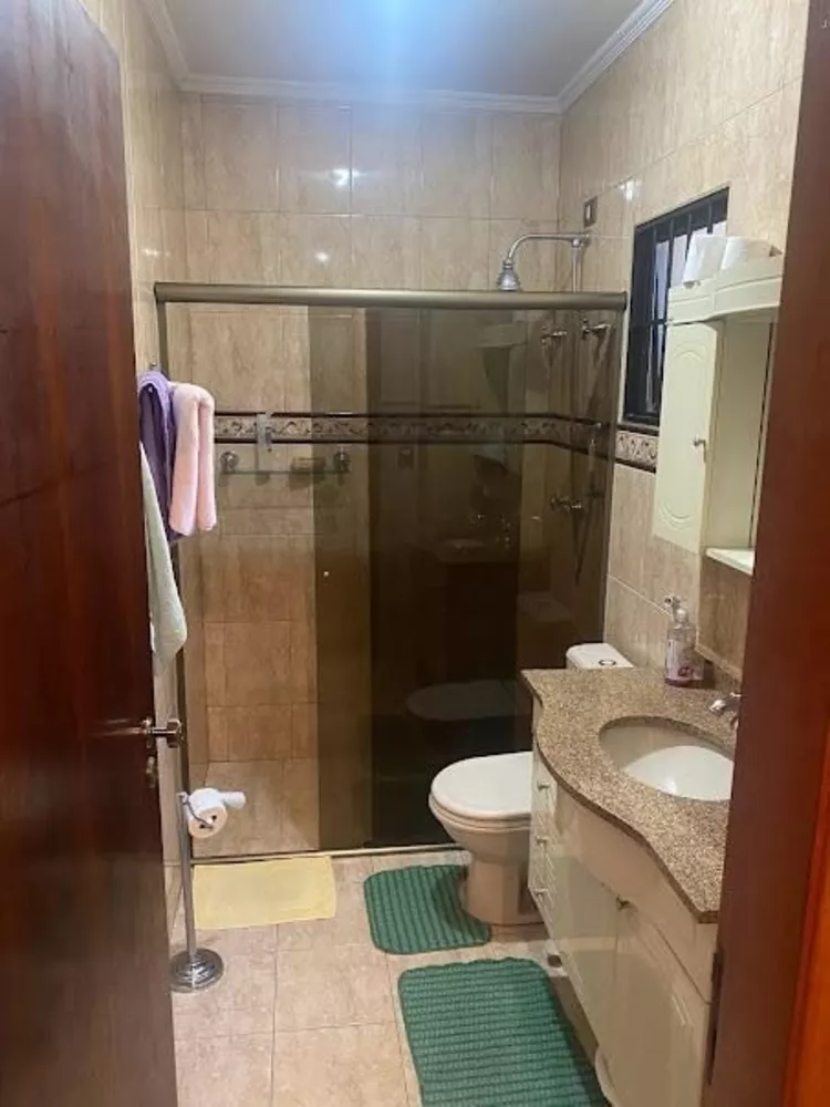 Casa à venda com 4 quartos, 200m² - Foto 3