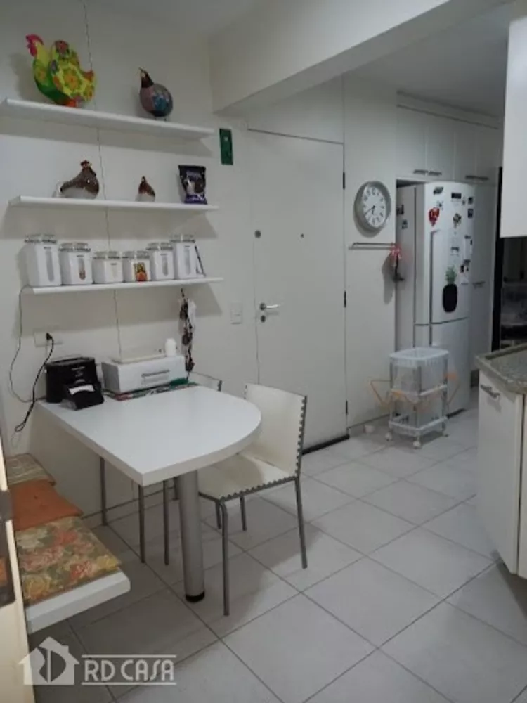 Apartamento à venda com 1 quarto, 115m² - Foto 15