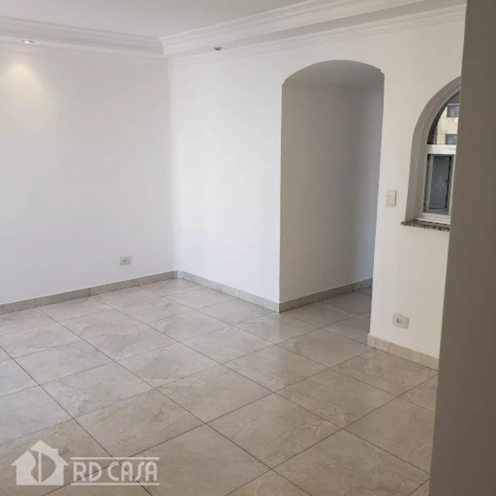 Apartamento à venda com 2 quartos, 70m² - Foto 3