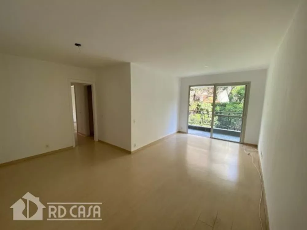 Apartamento à venda com 3 quartos, 110m² - Foto 1