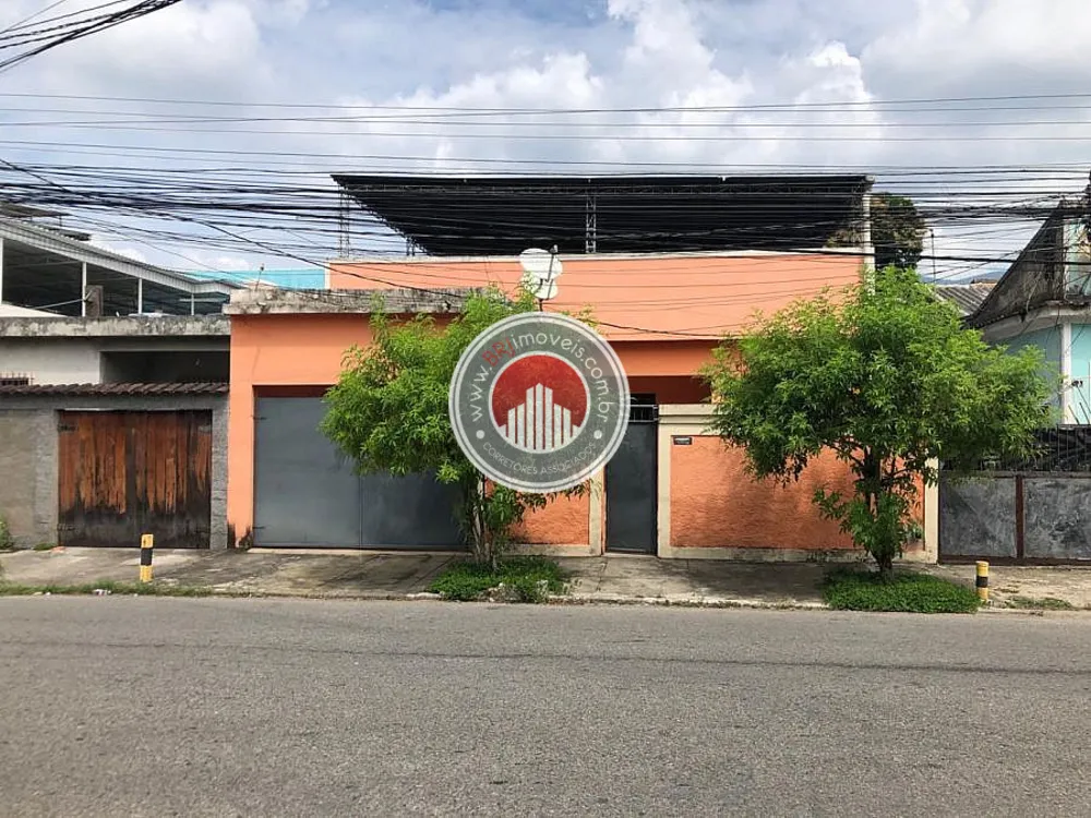 Casa, 3 quartos, 243 m² - Foto 1