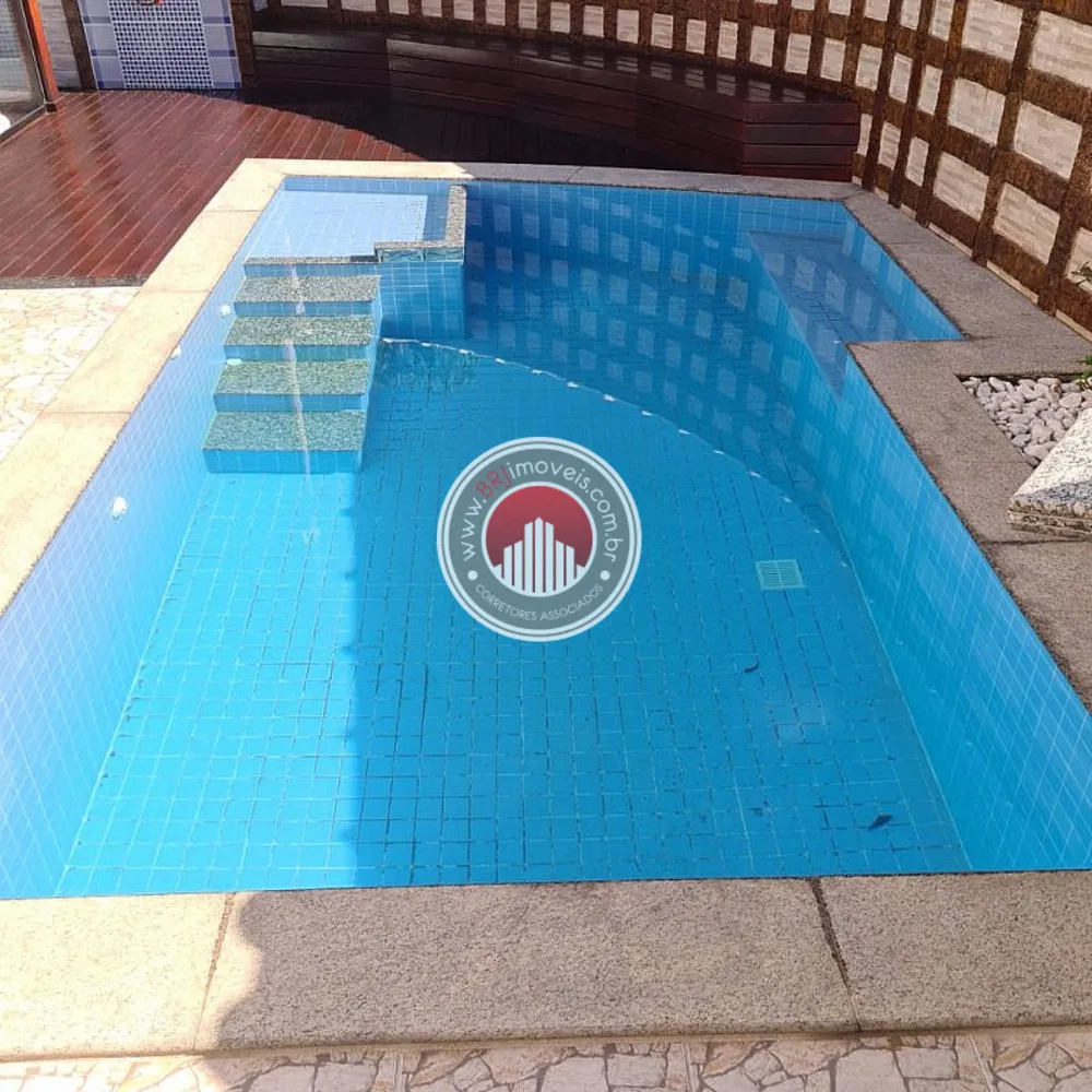 Casa, 4 quartos, 260 m² - Foto 1