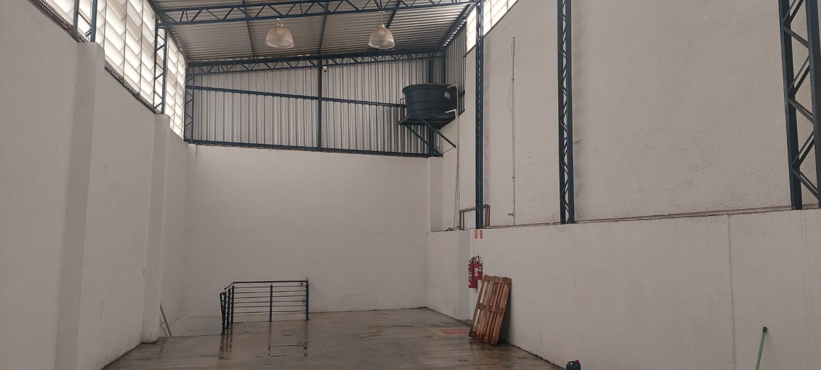 Depósito-Galpão-Armazém para alugar, 350m² - Foto 13