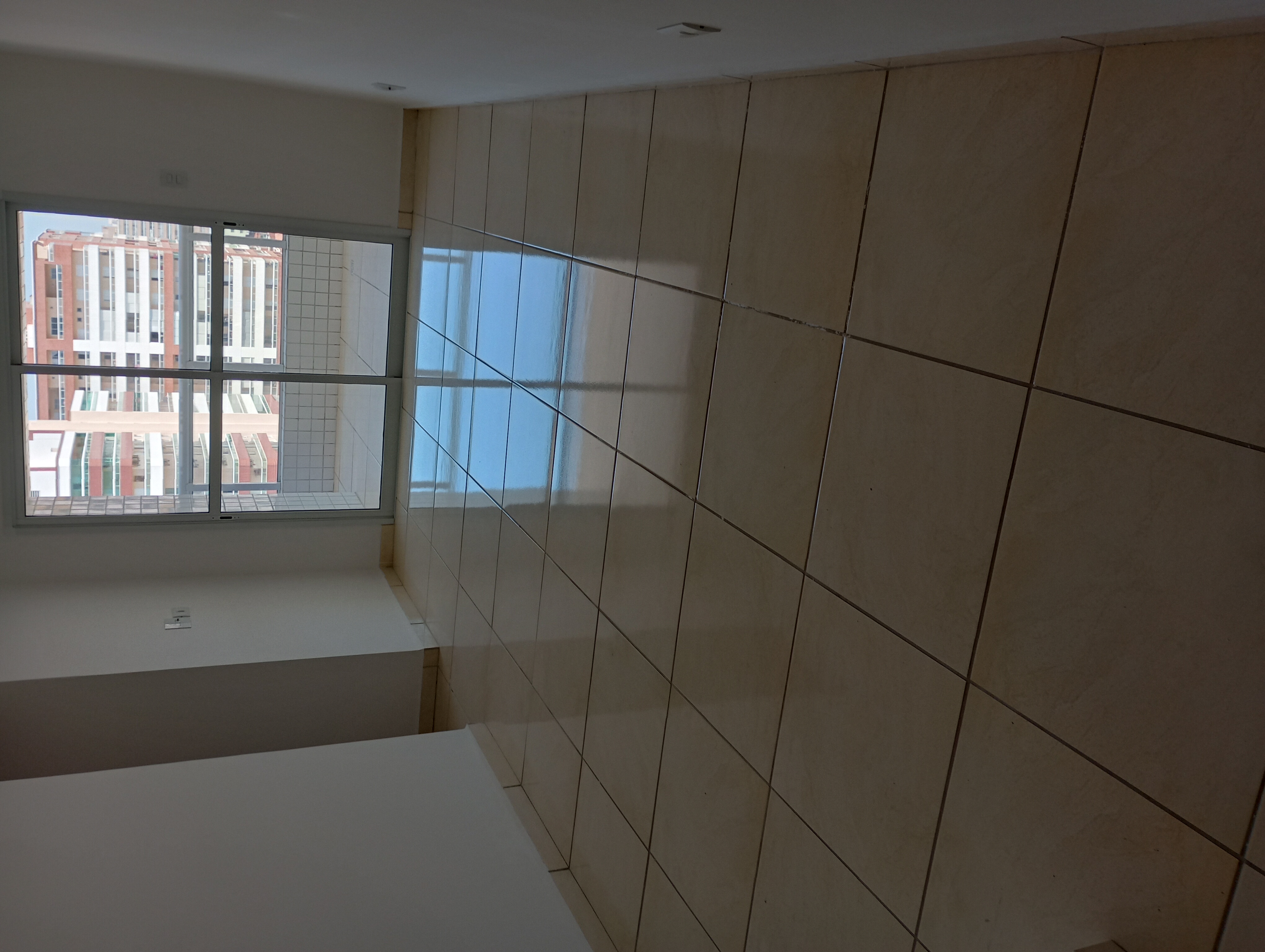 Apartamento à venda com 2 quartos, 77m² - Foto 4