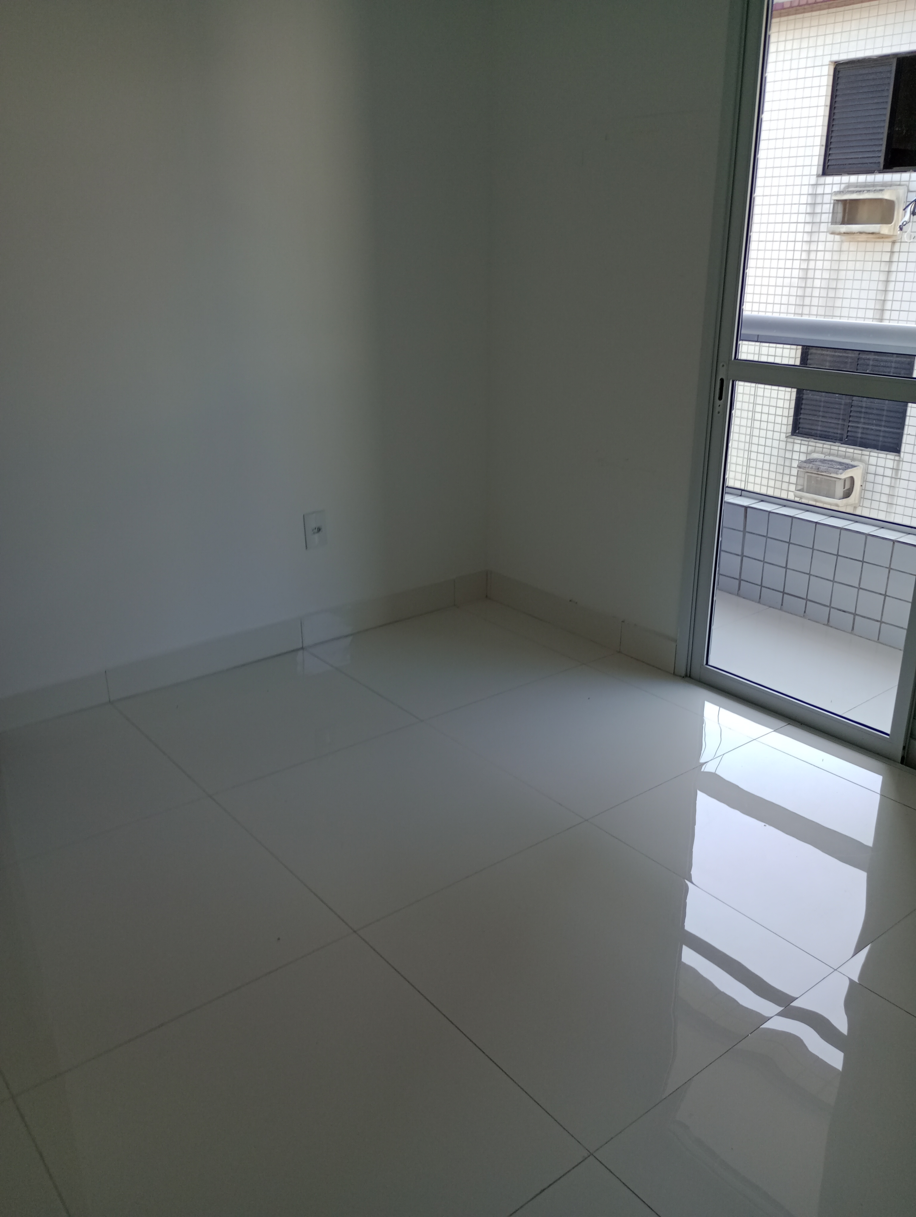 Apartamento à venda com 2 quartos, 75m² - Foto 13