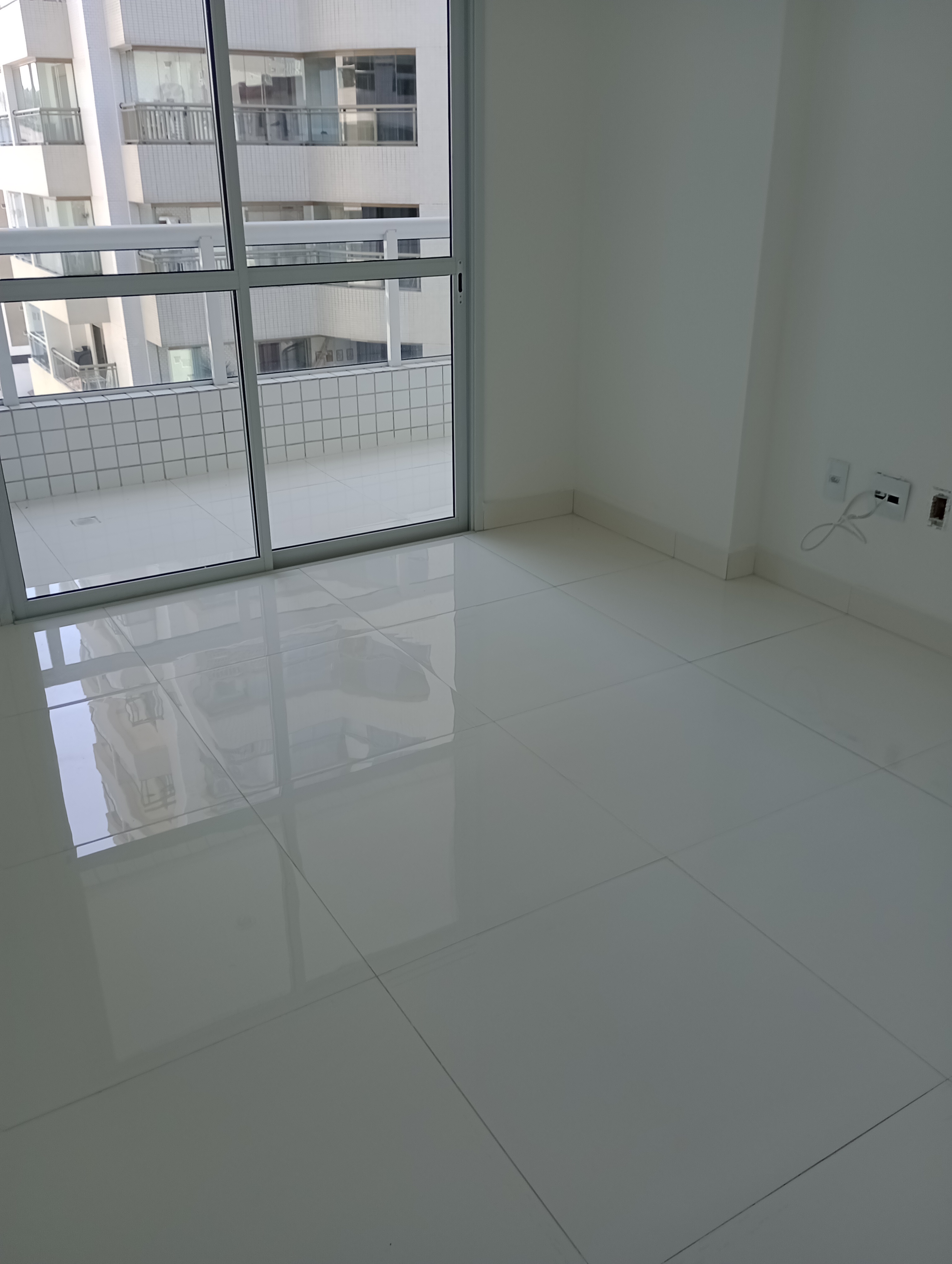 Apartamento à venda com 2 quartos, 75m² - Foto 11