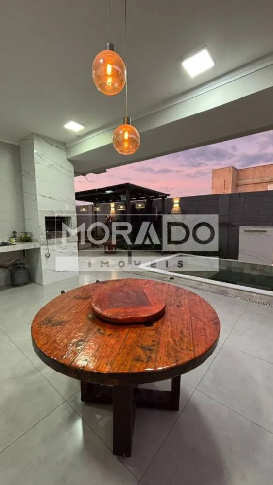 Casa, 3 quartos, 220 m² - Foto 1