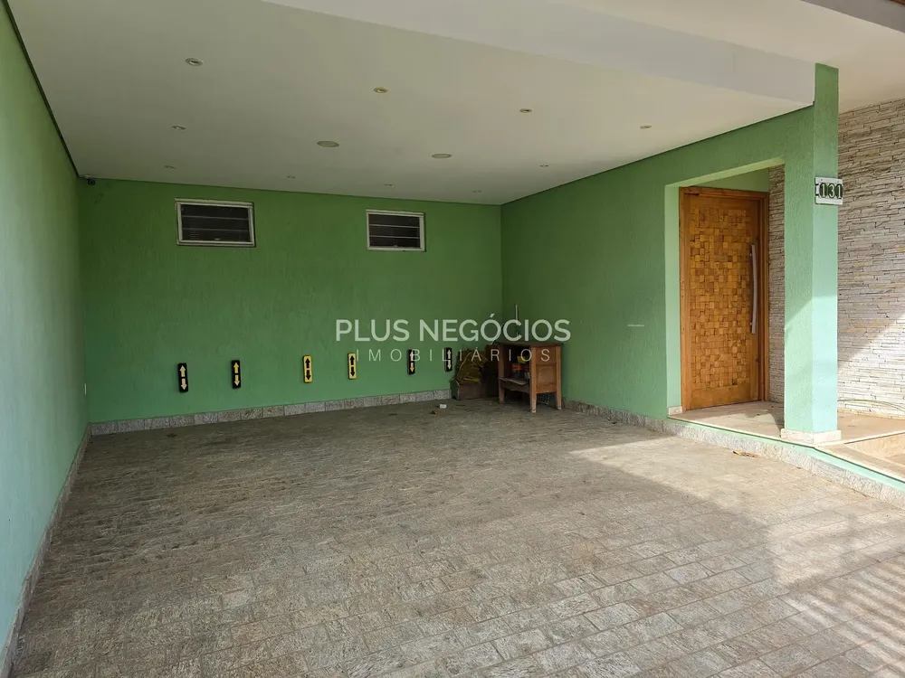 Casa, 3 quartos, 205 m² - Foto 2