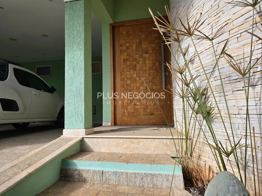 Casa, 3 quartos, 205 m² - Foto 1