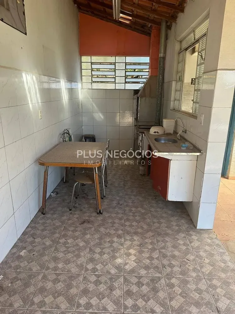Chácara, 3 quartos, 814 m² - Foto 9