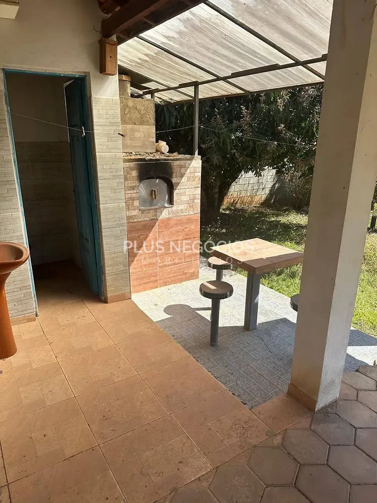 Chácara, 3 quartos, 814 m² - Foto 3