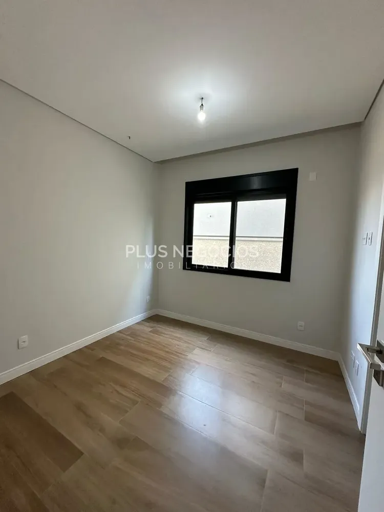 Casa, 3 quartos, 451 m² - Foto 1
