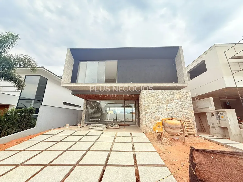 Casa, 4 quartos, 380 m² - Foto 1