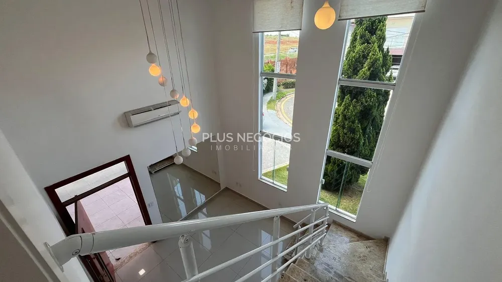 Casa, 3 quartos, 200 m² - Foto 1