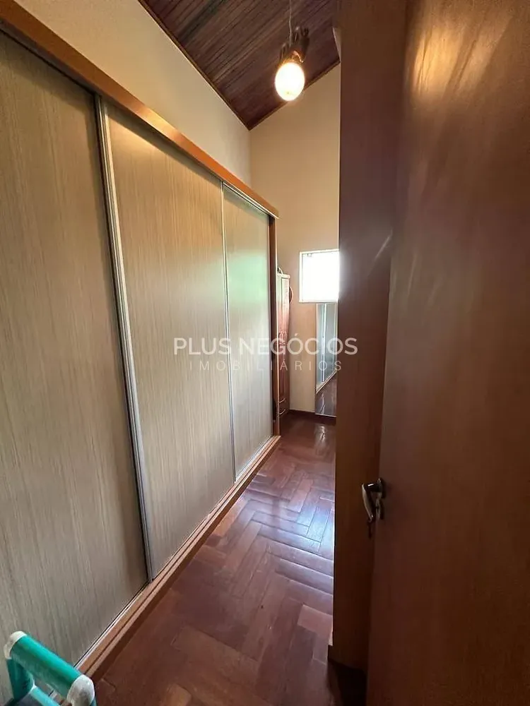 Casa, 3 quartos, 380 m² - Foto 1