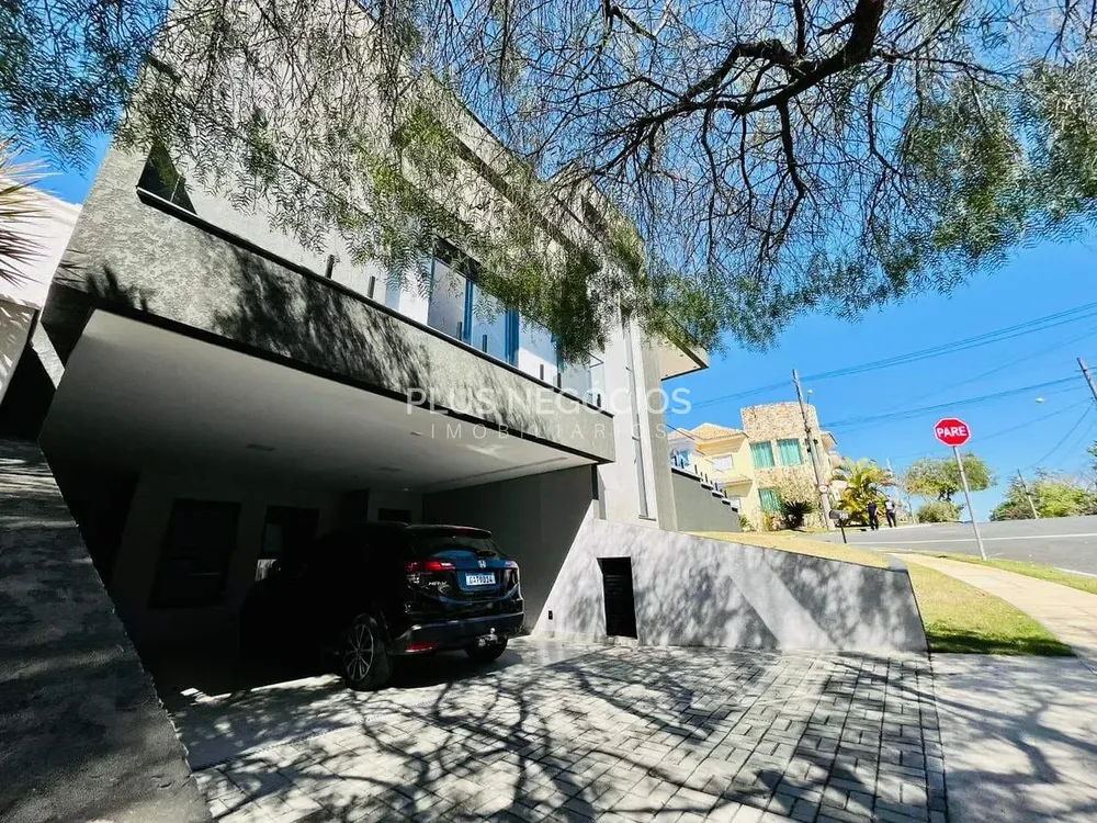 Casa, 3 quartos, 268 m² - Foto 1
