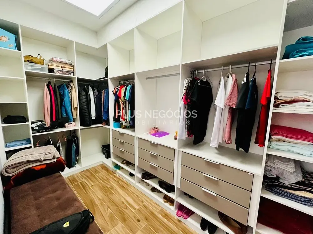 Casa, 3 quartos, 268 m² - Foto 8