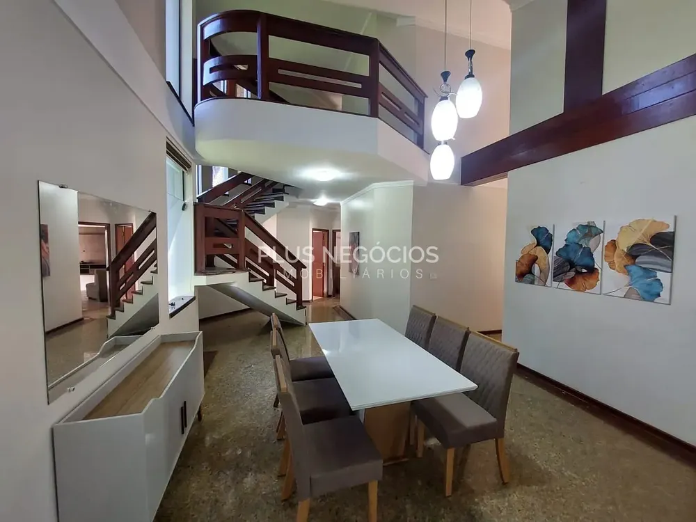Casa, 4 quartos, 250 m² - Foto 8
