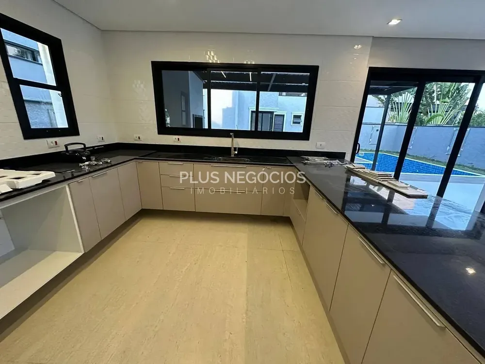 Casa, 3 quartos, 300 m² - Foto 2