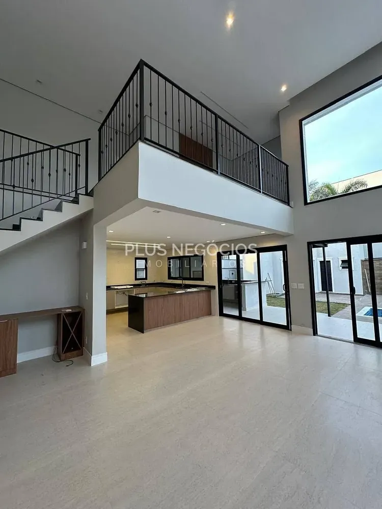 Casa, 3 quartos, 300 m² - Foto 1