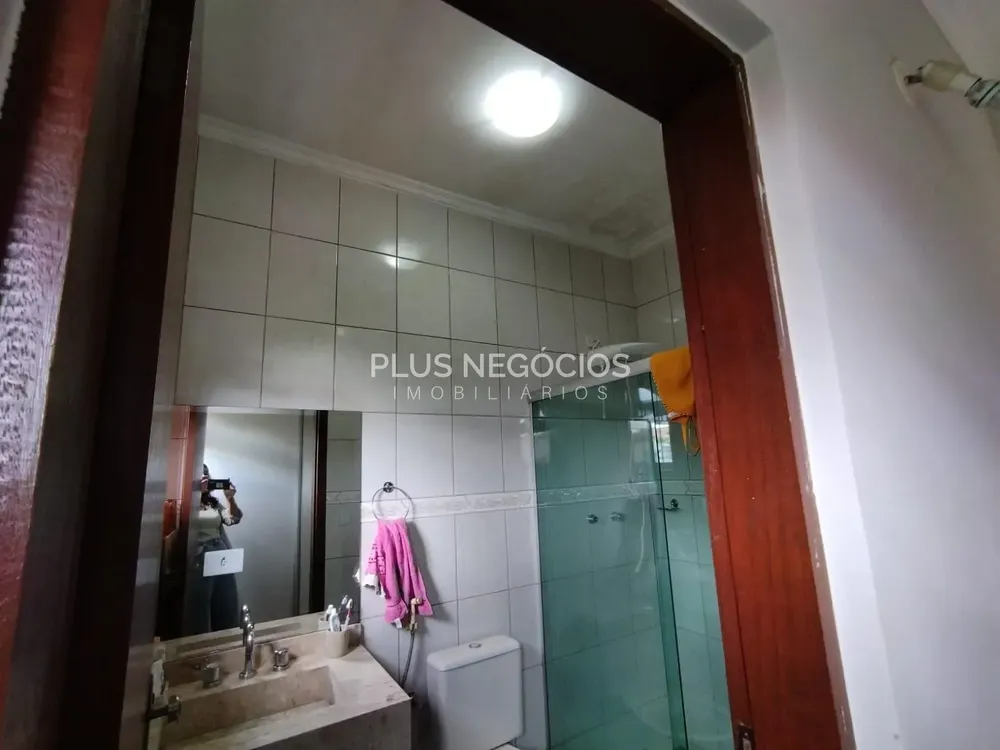 Casa, 3 quartos, 250 m² - Foto 10