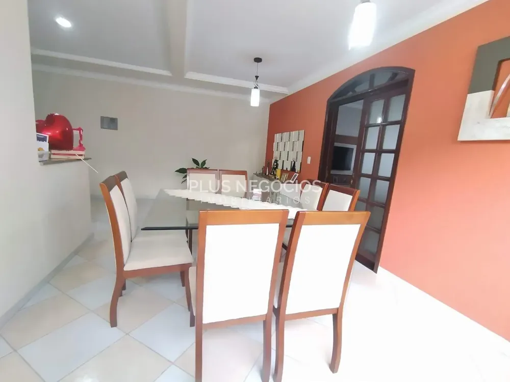 Casa, 3 quartos, 250 m² - Foto 3