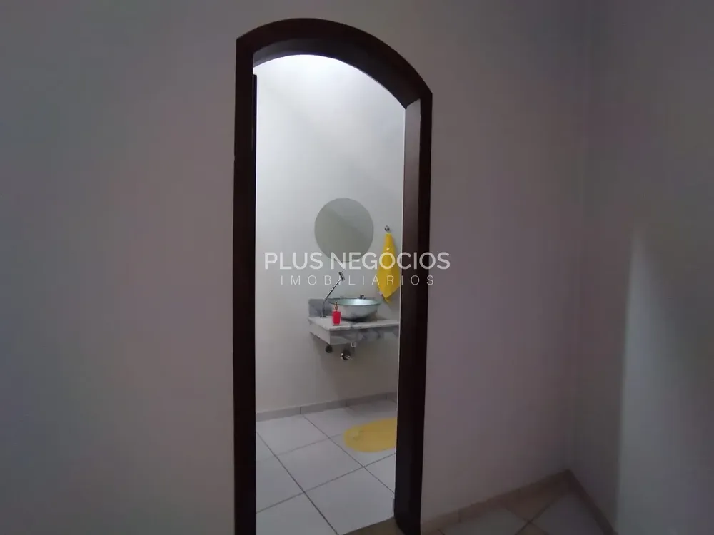 Casa, 3 quartos, 250 m² - Foto 11