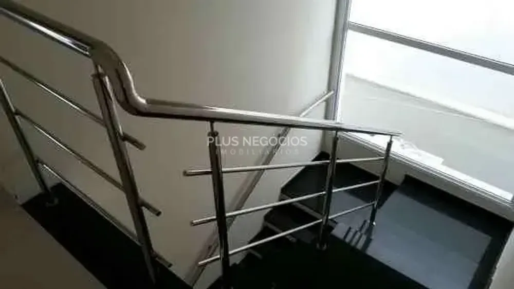 Casa, 3 quartos, 262 m² - Foto 1