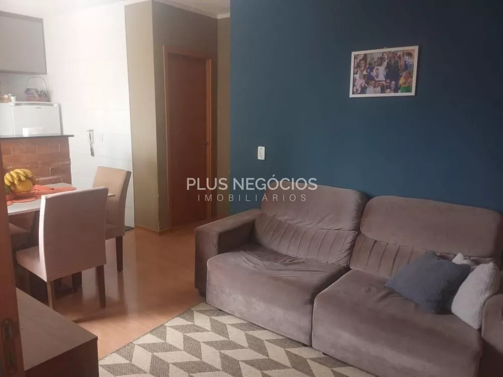 Apartamento à venda com 2 quartos, 42m² - Foto 2