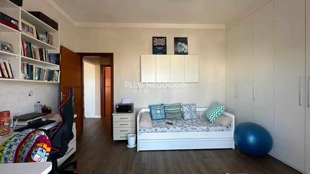 Casa, 3 quartos, 261 m² - Foto 10