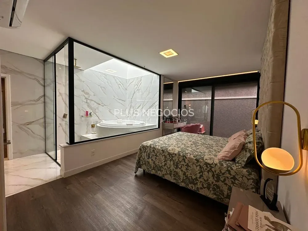 Casa, 3 quartos, 260 m² - Foto 1