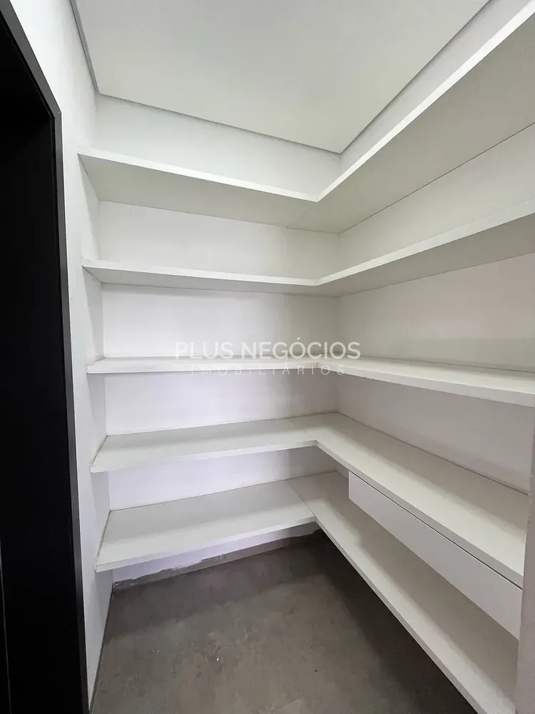 Casa, 4 quartos, 255 m² - Foto 1