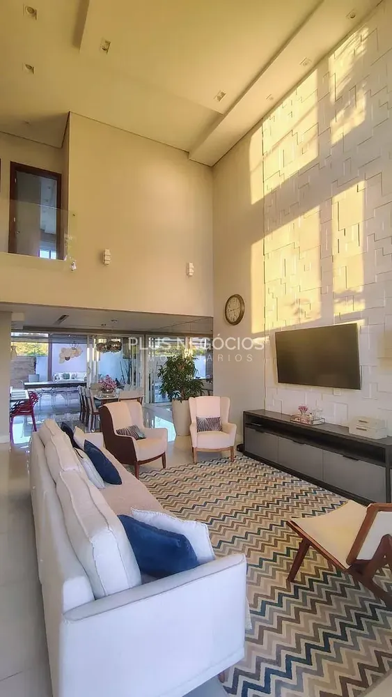 Casa, 3 quartos, 235 m² - Foto 7