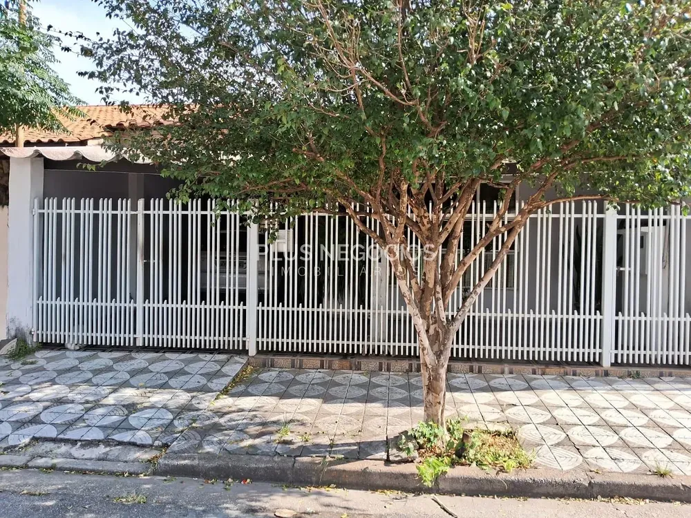 Casa, 3 quartos, 217 m² - Foto 2