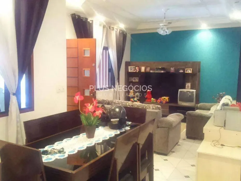 Casa, 3 quartos, 140 m² - Foto 2