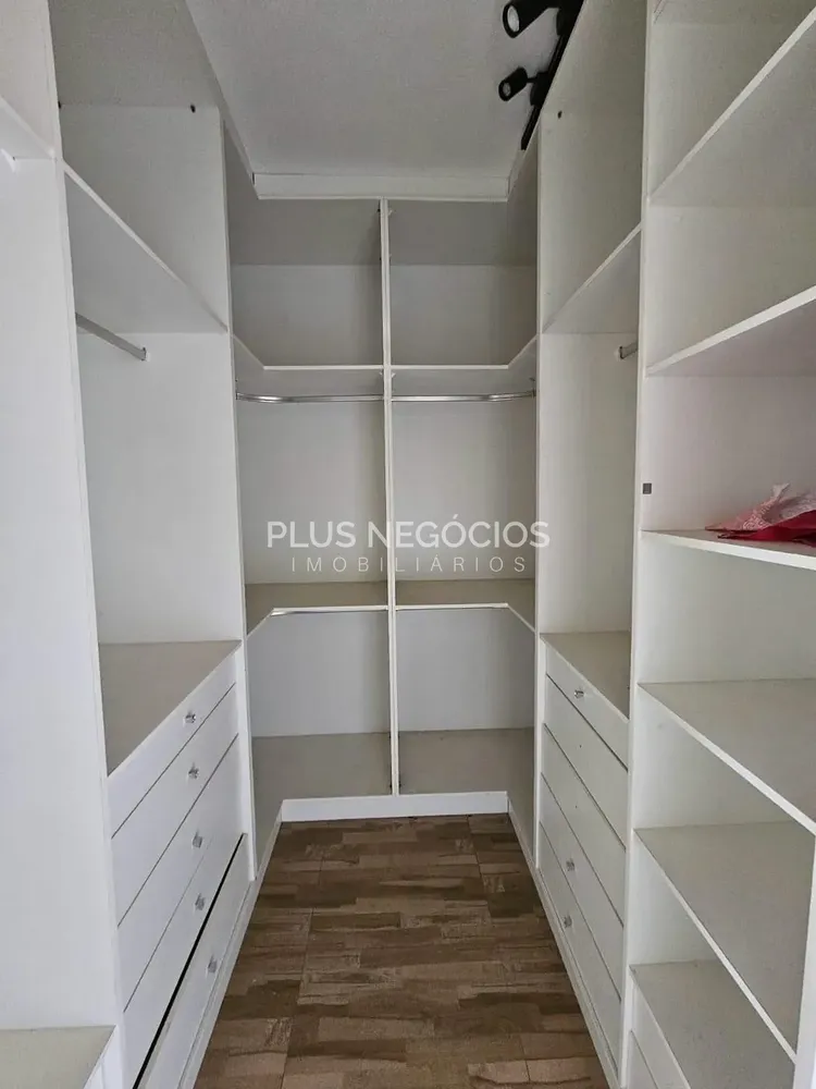 Casa, 3 quartos, 200 m² - Foto 11