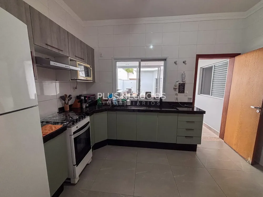 Casa, 3 quartos, 153 m² - Foto 2
