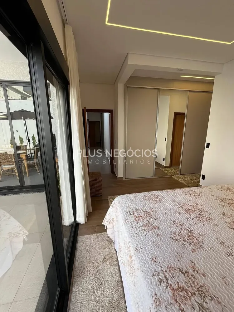 Casa, 3 quartos, 246 m² - Foto 11