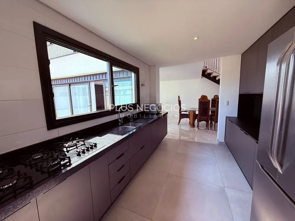 Sobrado, 3 quartos, 248 m² - Foto 7