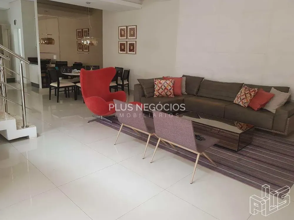 Casa, 3 quartos, 277 m² - Foto 2