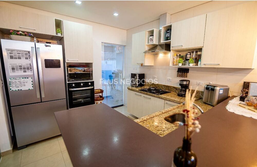 Casa, 3 quartos, 144 m² - Foto 4