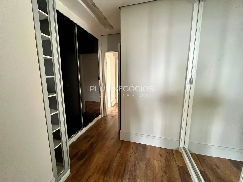 Apartamento, 3 quartos, 196 m² - Foto 10