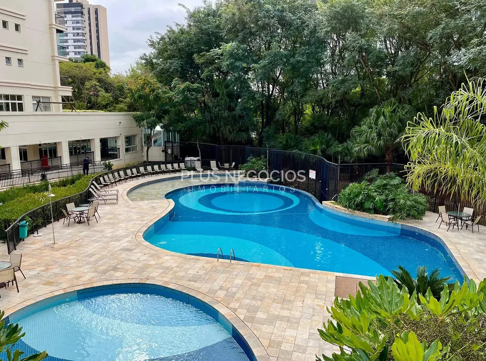 Apartamento, 3 quartos, 196 m² - Foto 1