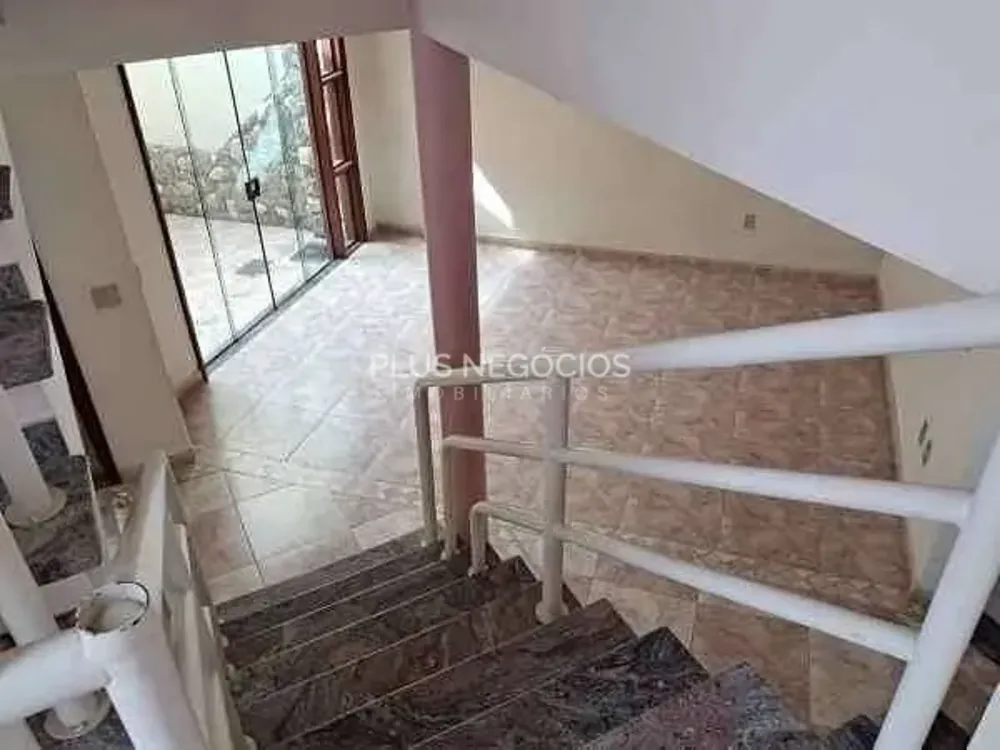 Casa, 4 quartos, 290 m² - Foto 4