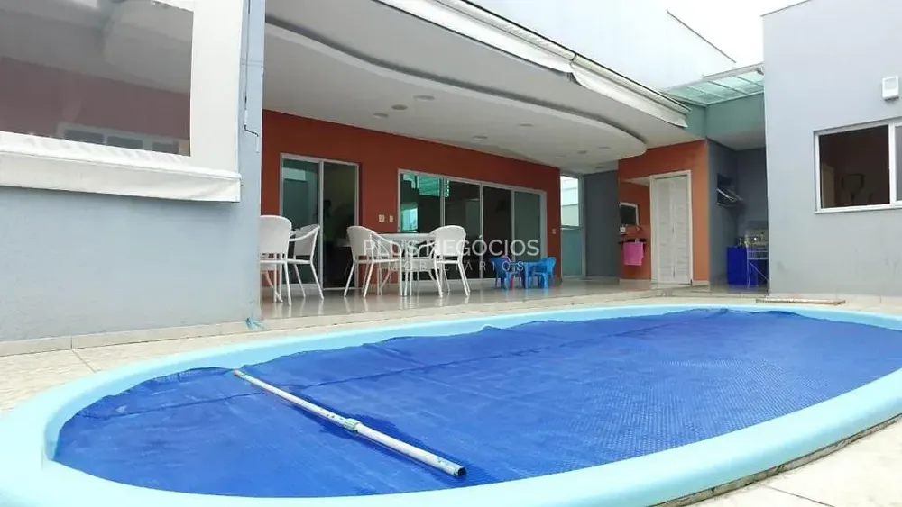 Casa, 3 quartos, 309 m² - Foto 4